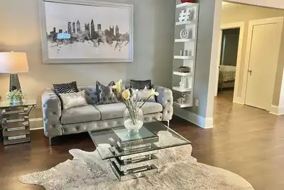 Image de Atlanta Maybach House near Mbs & State Farm Arena Entire2Bed2BathHome!