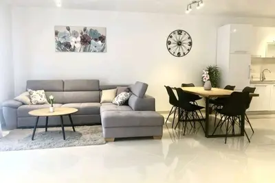 Image de Spacious 3 Bedroom Apartment