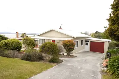 Image de Fabulous Ocean Views - Golf Course & Beaches Nearby