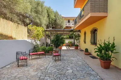 Image de Appartement de vacances \"Sa Domu de Dinu\" avec Wi-Fi, terrasse et jardin