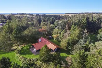 Image de Lovely cottage close to the North Sea and Fårup summerland, in quiet surroundings