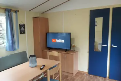 Mobil home dans une ancienne ferme sur 3, 5ha
