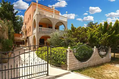 Image de Apartment 2039/31767 (Istria - Banjole), 300m from the beach