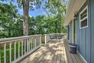 Image de Omaha Apartment w\/ Yard - 15 Miles to Branson