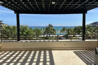Image de 3202 Cap Cana 2bdm Luxury Beachfront Apt Nr Airport Private Jscuzzi! Ocean View!