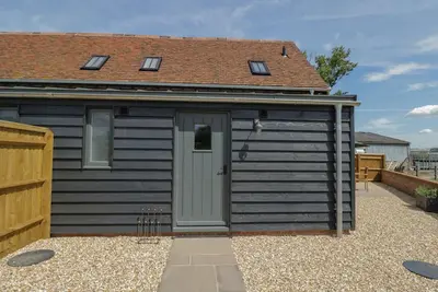 Image de Kingfisher, 2 The Old Stables, pet friendly, with a garden in Witney