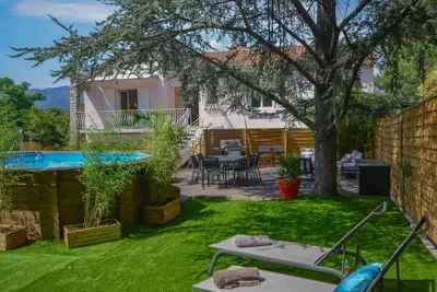 Image de Maison avec piscine et jardin proche des plages
