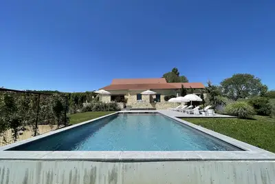 Image de Maison Les Charmes, climatisée en Périgord noir - piscine privée chauffée