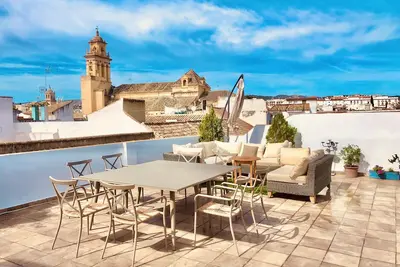 Image de House With Patio And Terrace