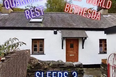 Image de Quarryman's Rest Nr Zip World - A cosy cottage for 3