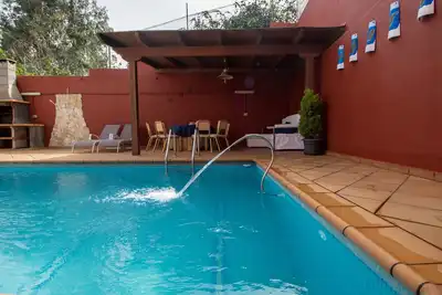 Image de Mountain Chalet with Sea Views & Pool