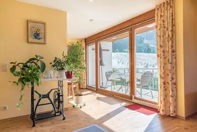 Appartement de vacances confortable dans la maison Irene avec balcon