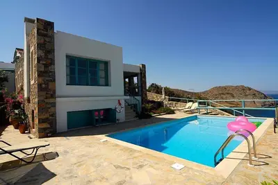 Image de Villa de luxe en Crete | Villa Kalippo | 4 chambres | Piscine privee | Vue sur la mer | Sitia
