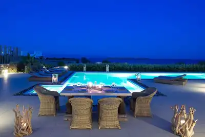 Image de Luxury Paros Villas | De Luxe Villa | Sea View |Private Pool | 4 Bdr | Tserdakia