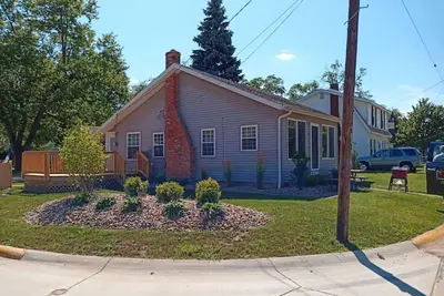 Image de Rye Beach Retreat · Cozy Cottage on Rye Beach with Lake Erie view!