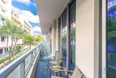 Image de Rooftop Pool+ Hot Tub|Hollywood Beach Boardwalk