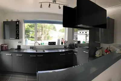 Image de Inviting 3-Bed House in Law Village, Carluke