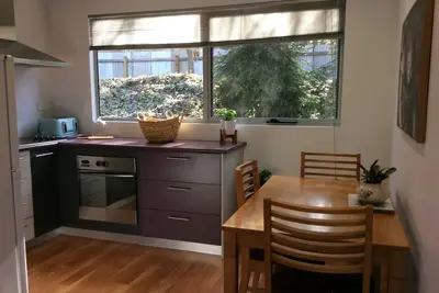 Image de Nestled on the picturesque Leven River