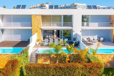 Image de Villa Ray Design with private heatable pool