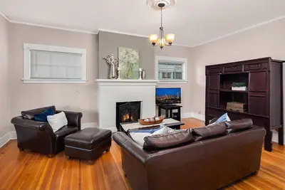 Image de Spacieux Charming Craftsman Seattle Appartement