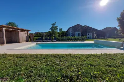 Image de Charmante maison de vacances avec piscine privée