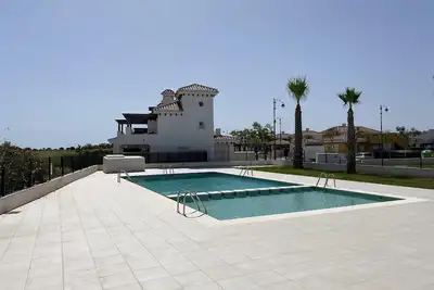Image de Immaculate Apartment Overlooking the Pool Cei35-5