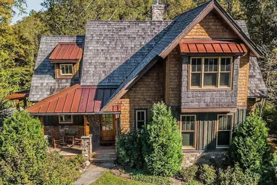 Image de 'Mountain Therapy' Luxury Cottage at the Blue Ridge Mountain Club w/ Hot Tub