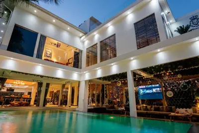 Image de New 2022 Art Pool Villa