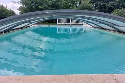 Image de Chalet de vacances avec piscine et grand espace privé
