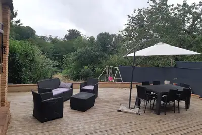 Image de Charmant appartement vue sur la rivière.