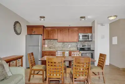 Image de Deluxe 21st Floor Corner Condo with Diamond Head Views, Free Parking & Wifi! by Koko Resort Vacation Rentals