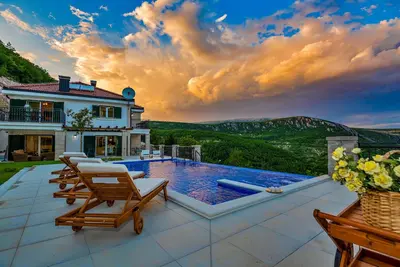 Image de Maison confortable à Ricice avec WiFi