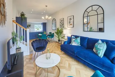 Host & Stay | The Penthouse at Prospect Hill Apartments