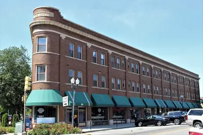 Image de Close to Gainsbridge and Lucas Oil