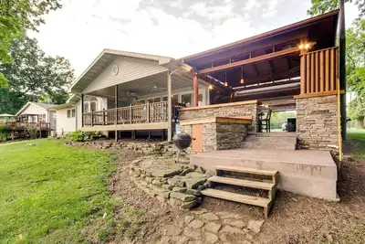 Image de TroutFest - Magnifique 3br Riverfront Accueil w / Wifi, Back Porch & Amazing Views - Idéal pour les pêcheurs et la famille escapades!
