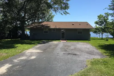 Image de Relaxing lake house beautiful view, close to beaches, hiking, casinos, and Nola.