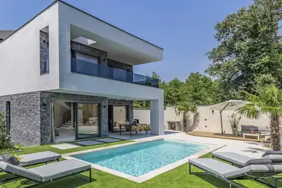 Image de Modern New Villa with heated pool