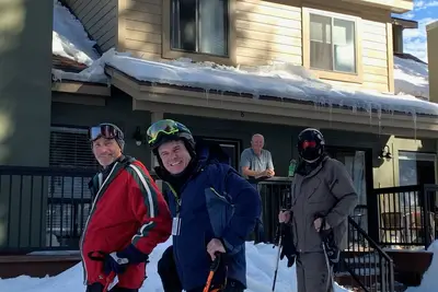 Image de Experience true ski in/ ski with access to pool/hot tub and exercise area