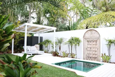 Soul Beach House  - Lux Beach + Pool Getaway