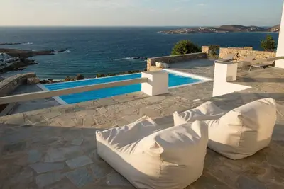 Image de Platinum Paros Villa | 3 Bedroom Villa | Amazing Sea Views & Private Infinity Pool Access | Parikia