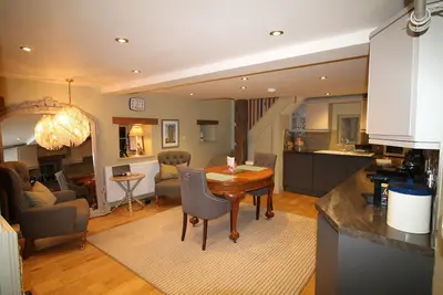 Luxury Romantic Cottage for two