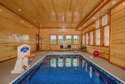 Image de Luxury Cabin with Private Indoor Pool and Incredible Views