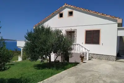 Image de Appartement de vacances Ražanac pour 1 - 6 personnes avec 2 chambres à coucher - Appartement de vaca
