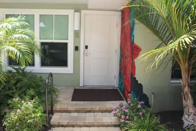 Image de 3 Bedroom/2 Bath Villa (Ground Level) - Unit 5/B