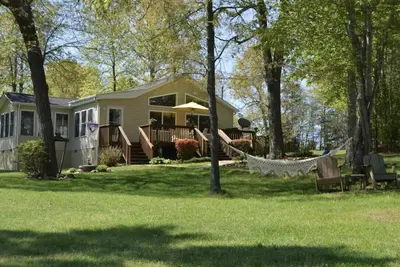 Image de Go Jump In The Lake at this lovely waterfront home!