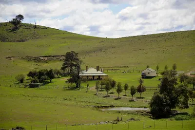 Image de Early colonial style homestead [circa 1906]