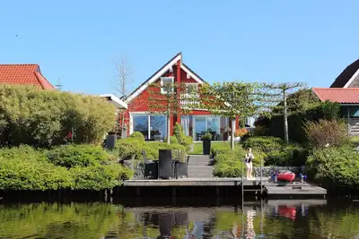 Image de Waterloft Timmel - a vacation apartment in an idyllic waterside location with balcony