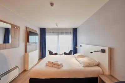 Image de Studio for 2 people with sea view in Blankenberge