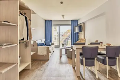 Image de Appartement avec vue ville (4 p. )