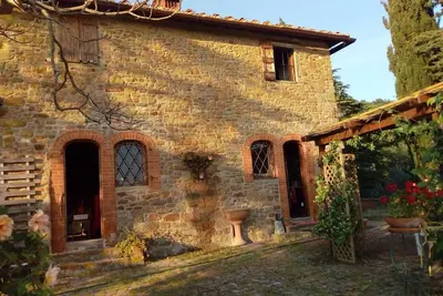 Image de Independent farmhouse from the 1200s, use exclusive, Chianti 20km from Florence